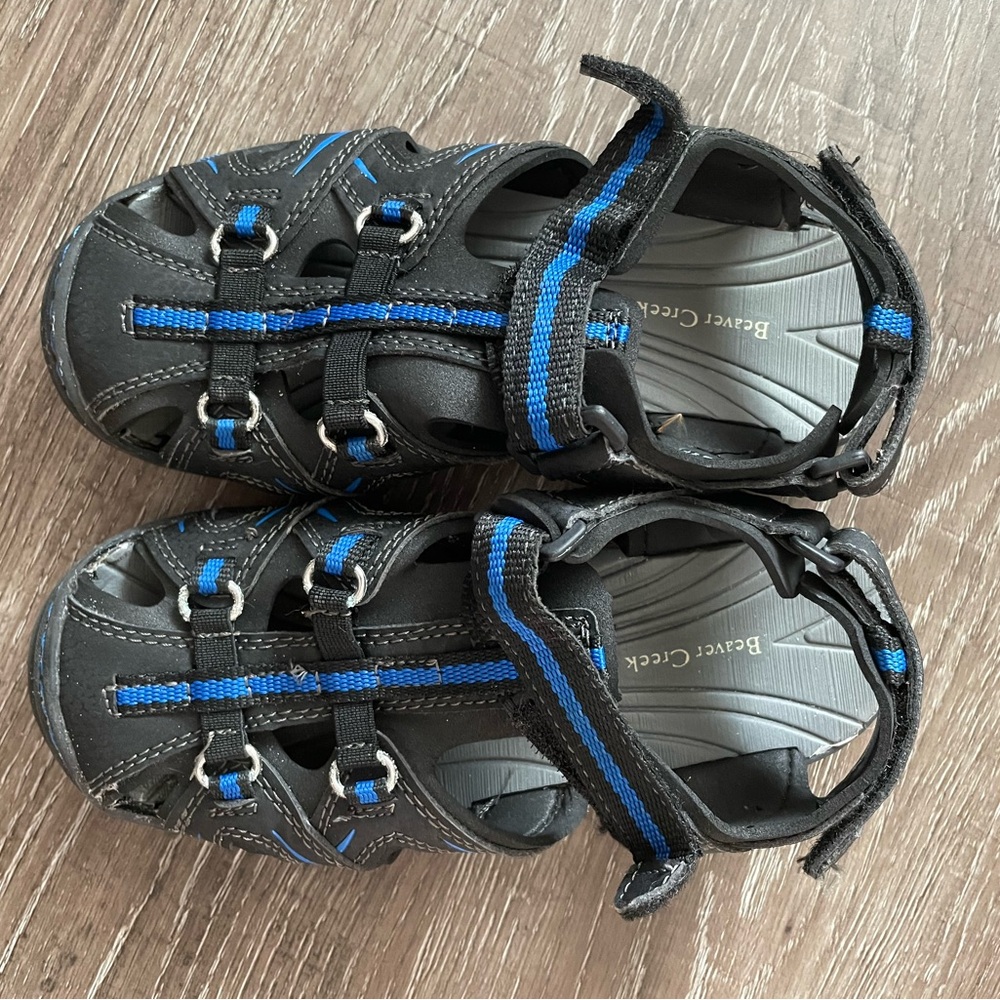 Like New Velcro Kids Black and Blue Sandals